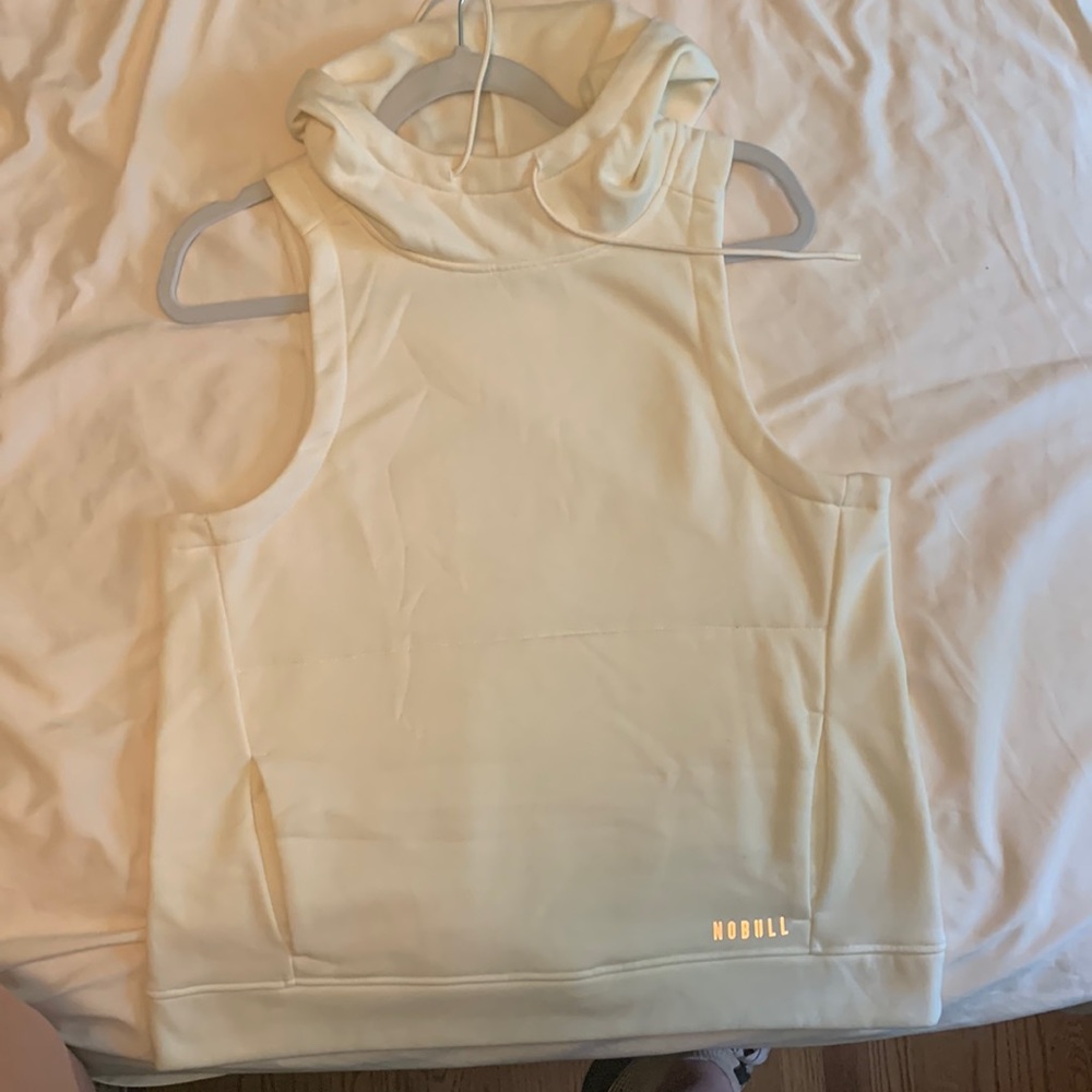 NoBull sleeveless fleece. Size medium